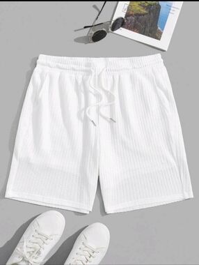 NEW Men SOLID Print WHITE Drawstring Waist Swim Trunks SIZE: MEDIUM (WAIST 38)